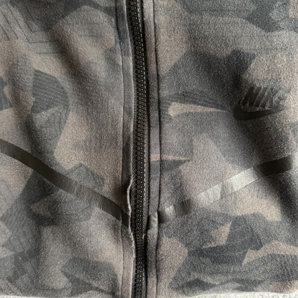 Nike Tech Fleece AOP Windrunner Camo Full Zip Hoodie 835867-021 Men’s L - Picture 11 of 14